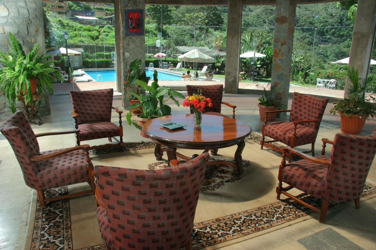 Hotel Gloria קורואיקו מראה חיצוני תמונה