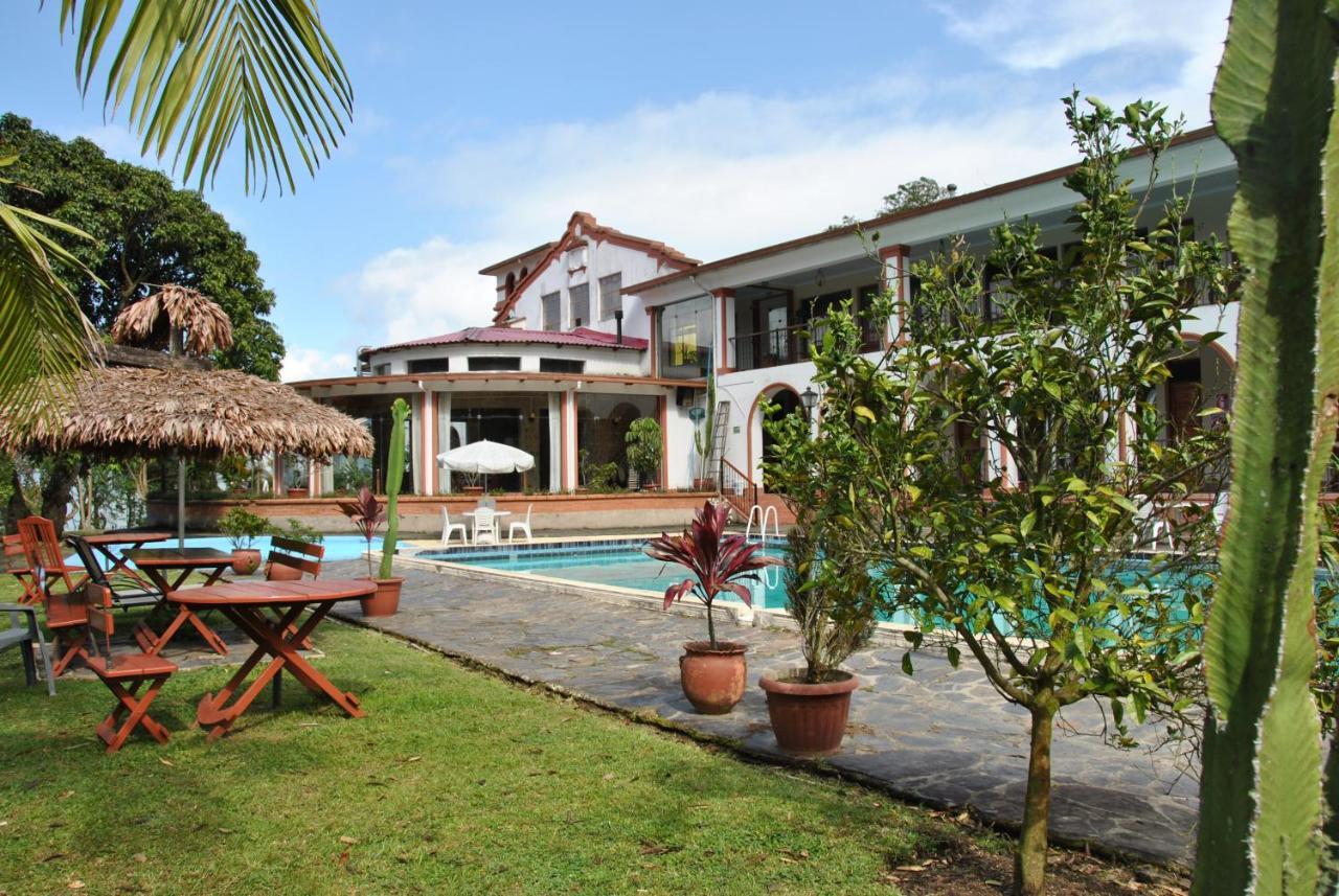 Hotel Gloria קורואיקו מראה חיצוני תמונה